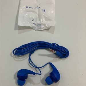NEW BLUE WIRED EARBUDS